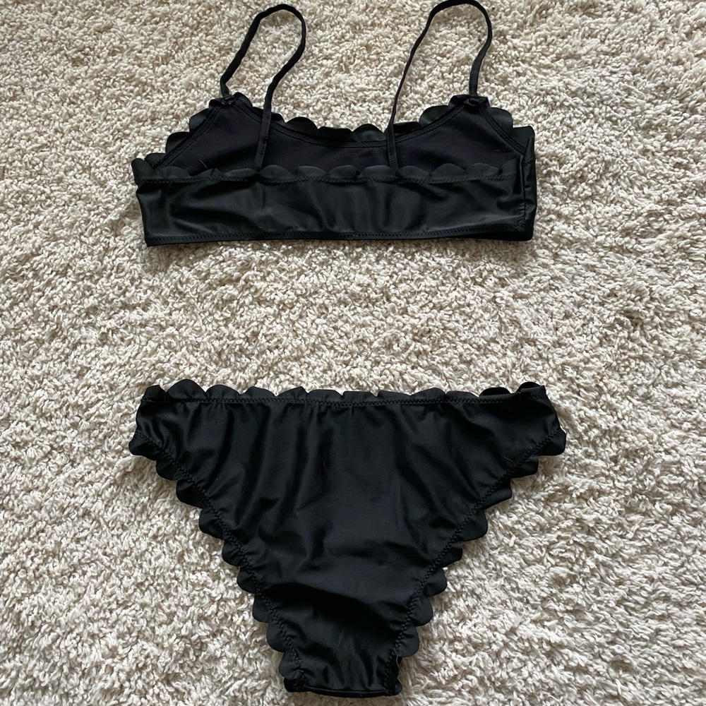Scalloped Black Bikini - Picture 4 of 7
